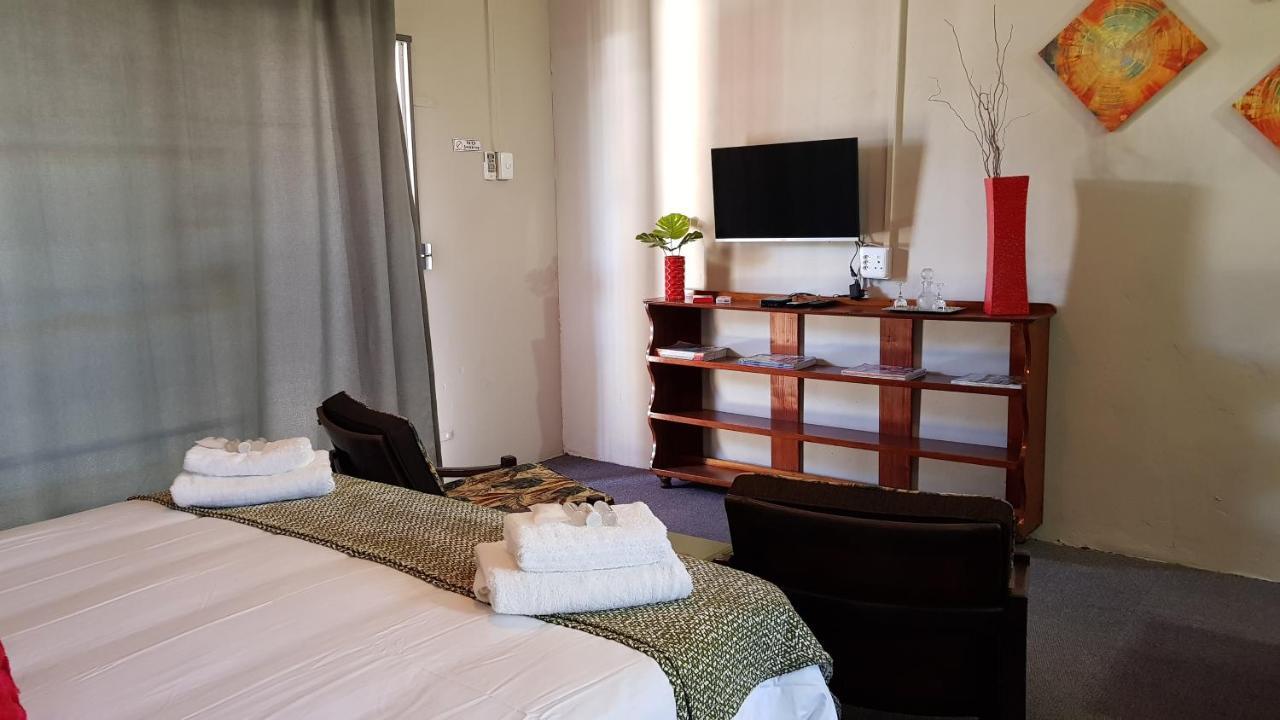 Rustique Paris Guest House 파리스 외부 사진